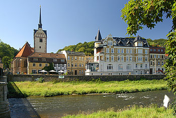 Stadt Gera mit Fluss Weiße Elster