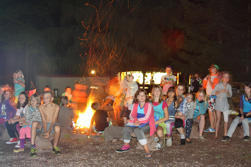 Sommer Fitnesscamp mit Lagerfeuer