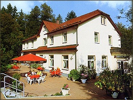 zum Eintrag von Hotel & Gaststätte Waldhaus