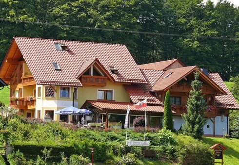 Boutique B&B - Gästehaus - Pension Landhaus Talblick