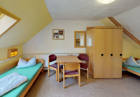 Blick in ein Mehrbettzimmer