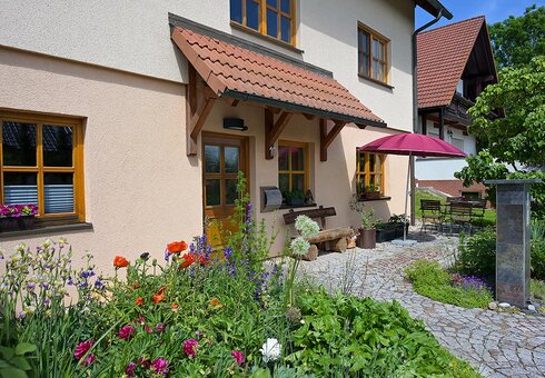 Eingang inkl. Terrasse