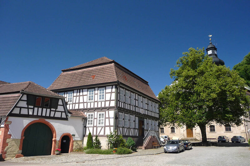 Marktplatz mit Heimatstube