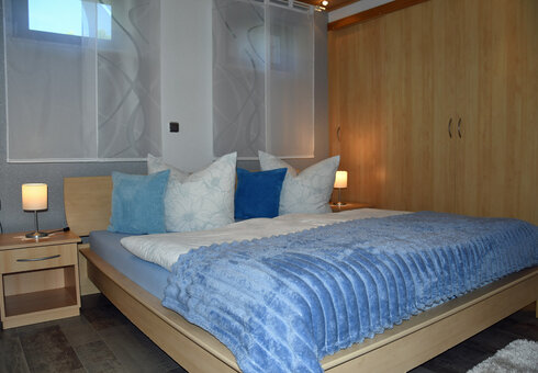 Blick in ein Schlafzimmer