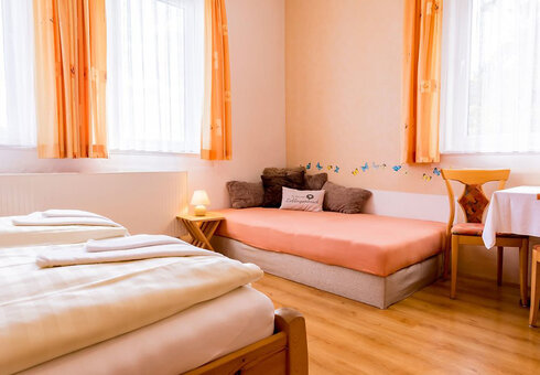 Blick in ein Gästezimmer