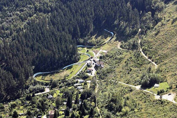 Luftaufnahme Rennschlittenbahn (Foto: Stadtverwaltung Ilmenau)