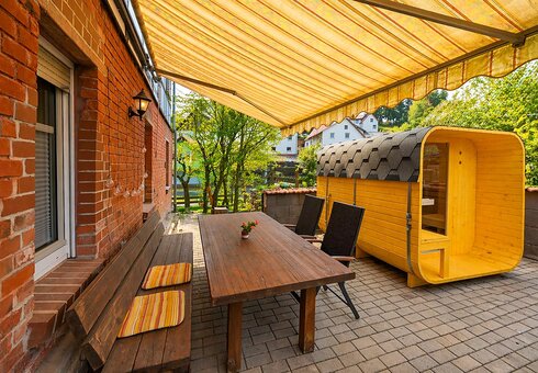 Terrasse inkl. Holzsauna