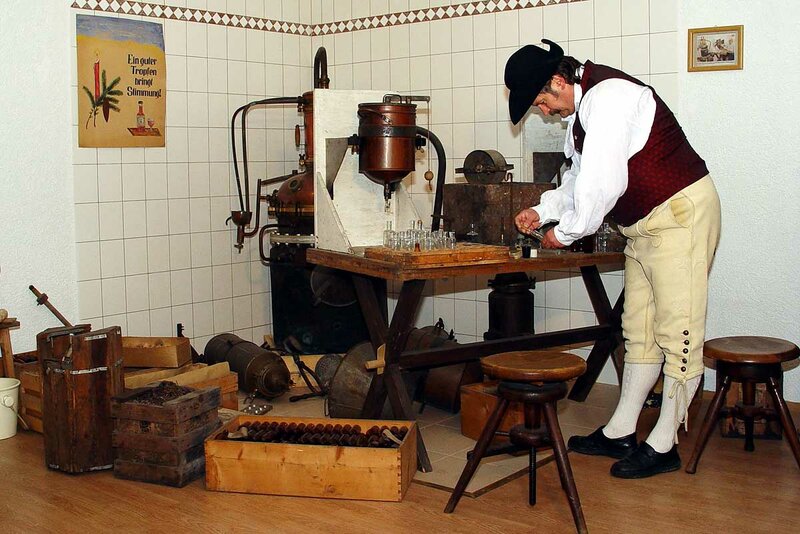 Kräuter- und Olitätenmuseum Schmiedefeld