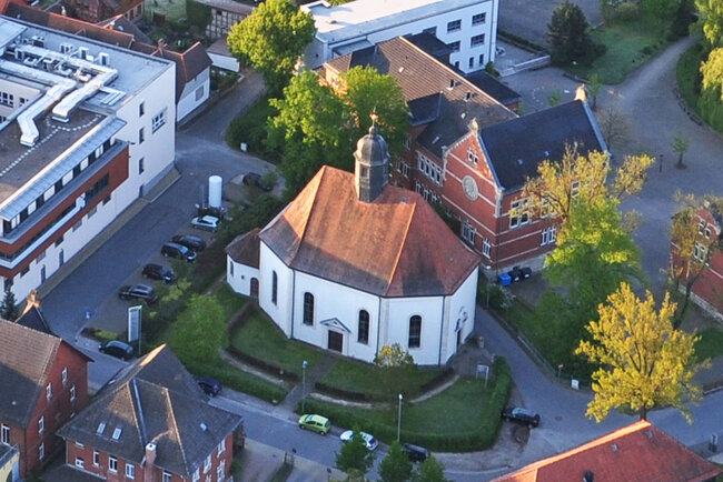 Katholische Kirche St. Leopold Katholische Kirche St. Leopold