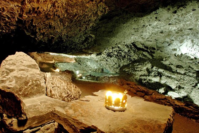 Barbarossahöhle - Steinerner Thron