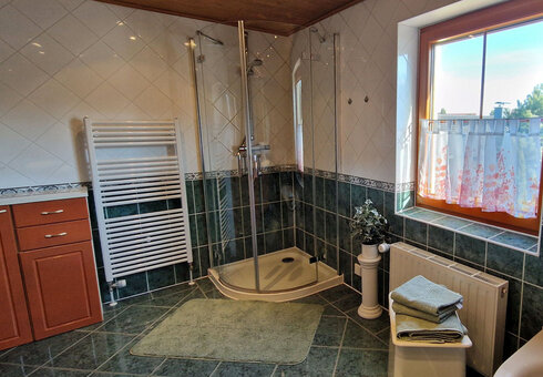 Badezimmer (Wohnung 1)