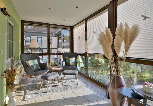 Küche inkl. Esstisch