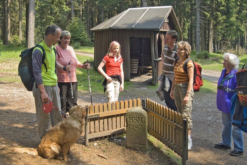 Wanderer am Dreistromstein