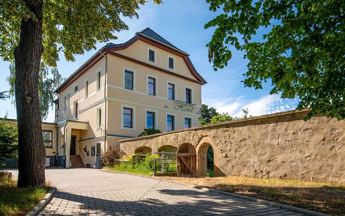 Hotel Am Hohen Schwarm, Saalfeld