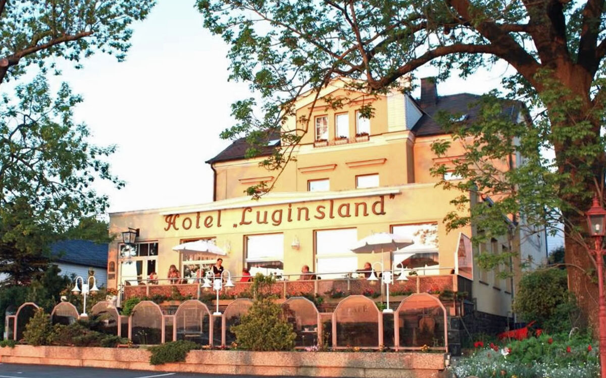 Hotel "Luginsland" ***