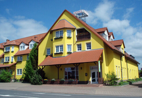 Hotel & Restaurant – Landgasthof „Zur Goldenen Aue“