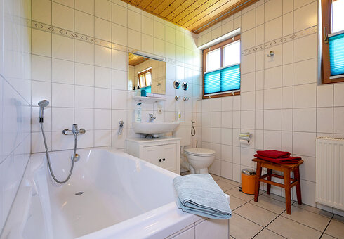 Ferienwohnung 2 (Badezimmer)
