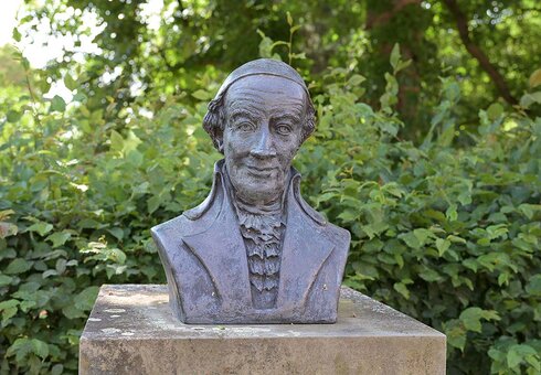 Statue von Christoph Martin Wieland