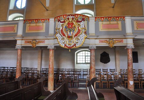 Säulen in der Kirche