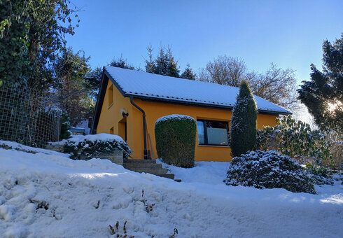 Ferienhaus "Dombergblick" im Winter