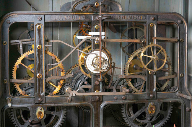 Uhrwerk (Foto: Alexander Hartleib)