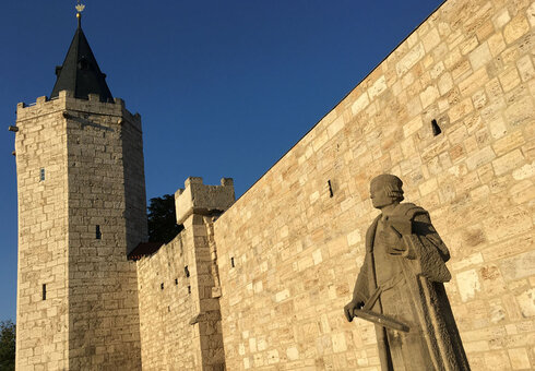 Rabenturm und Müntzer Denkmal (Foto: Susann Backhaus)
