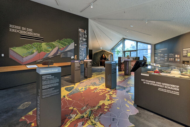 Barbarossahöhle - GeoInformationszentrum 	 bild_e.jpg [ x ] Barbarossahöhle - 