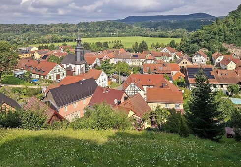 Blick auf den Ort Niederkrossen