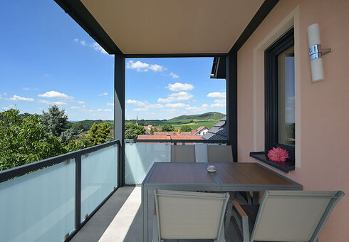Balkon mit Blick in die Umgebung