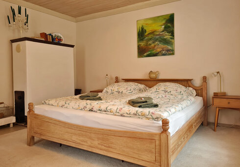 Schlafzimmer 1