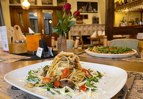 Essen im Restaurant (Spaghetti)