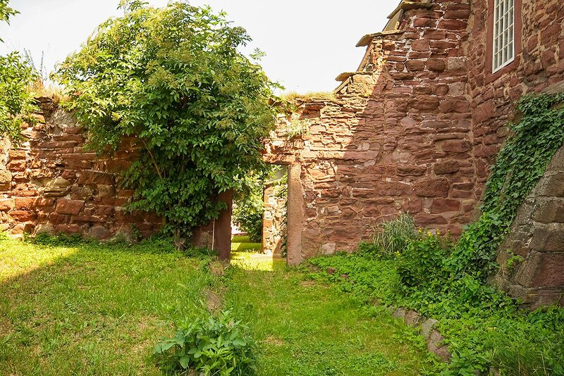 historische Burgmauern