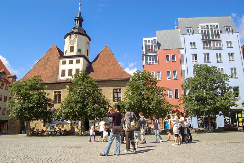 Marktplatz mit Rathaus