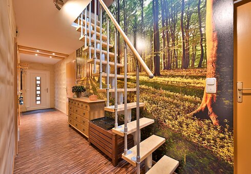 Flur mit Treppe