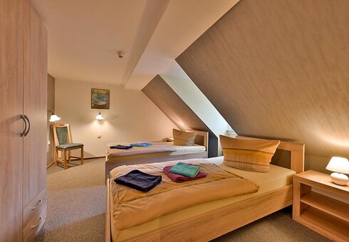 Blick in ein Zweibettzimmer