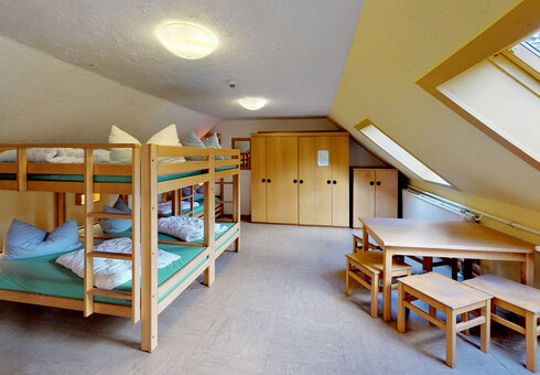 Blick in ein Mehrbettzimmer