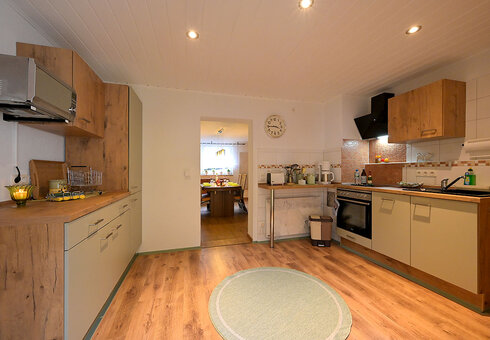 gut ausgestattete Küche