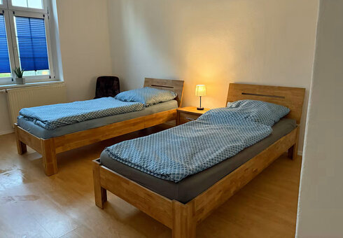 Schlafzimmer 2 mit zwei Einzelbetten