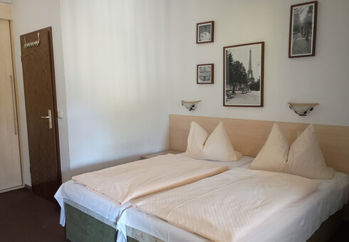 Blick in ein Gästezimmer