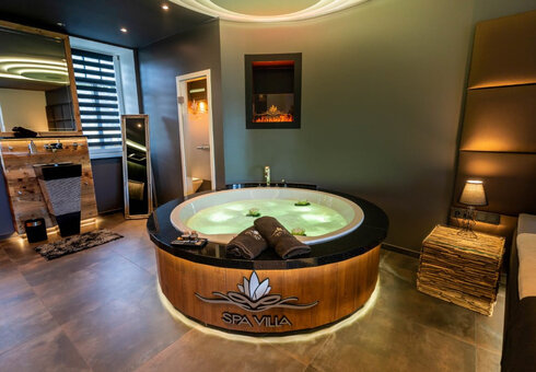 Rosentraum (Luxus-SPA-Suite)