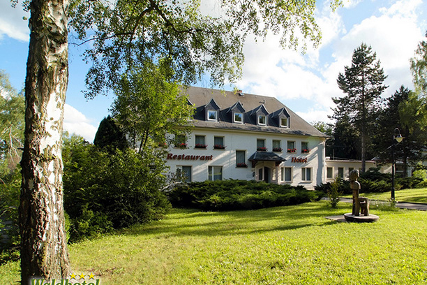 Waldhotel am Stausee in Unterwellenborn