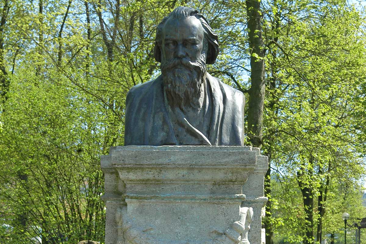 Denkmal von Johannes Brahms