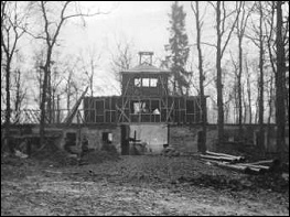 Fotos vom Aufbau von Buchenwald