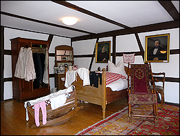 Blick in ein historisches Schlafzimmer