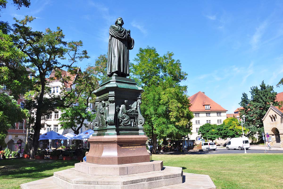 Lutherdenkmal auf dem Karlsplatz