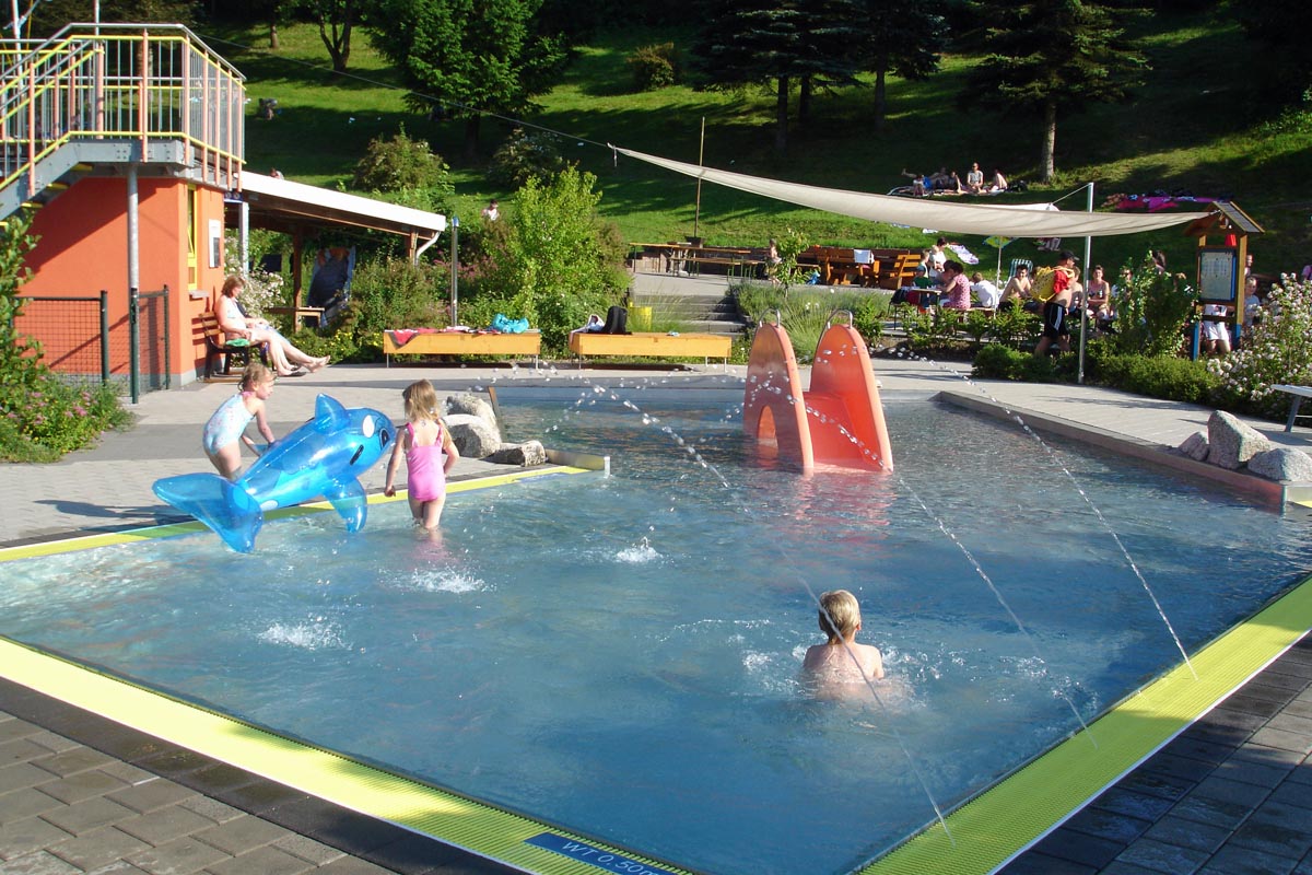 Freibad Schönbrunn