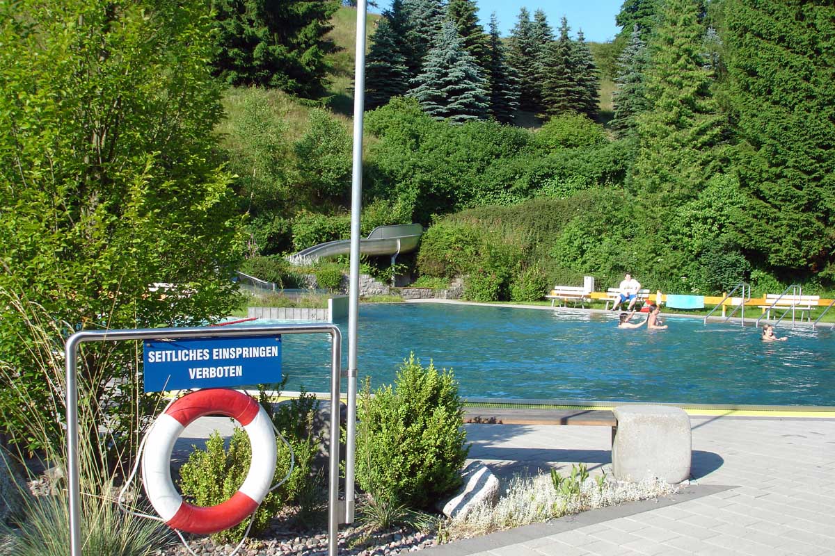 Freibad Schönbrunn