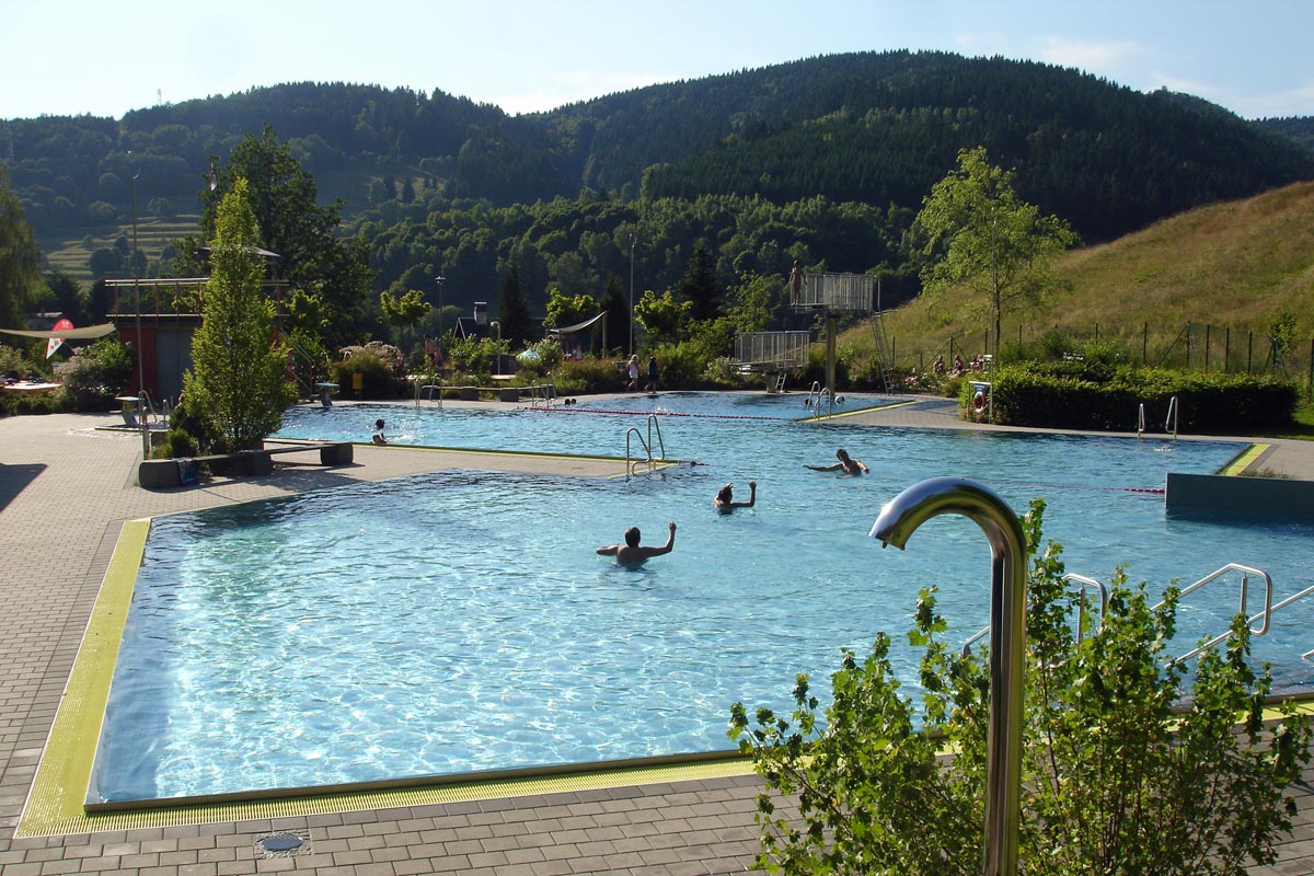Freibad Schönbrunn