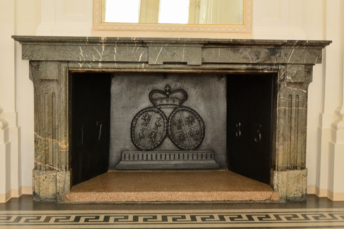 Gartensaal Kamin @ Foto: Christian Freund