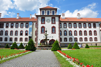 Schloss Elisabethenburg, Ansicht vom Park
